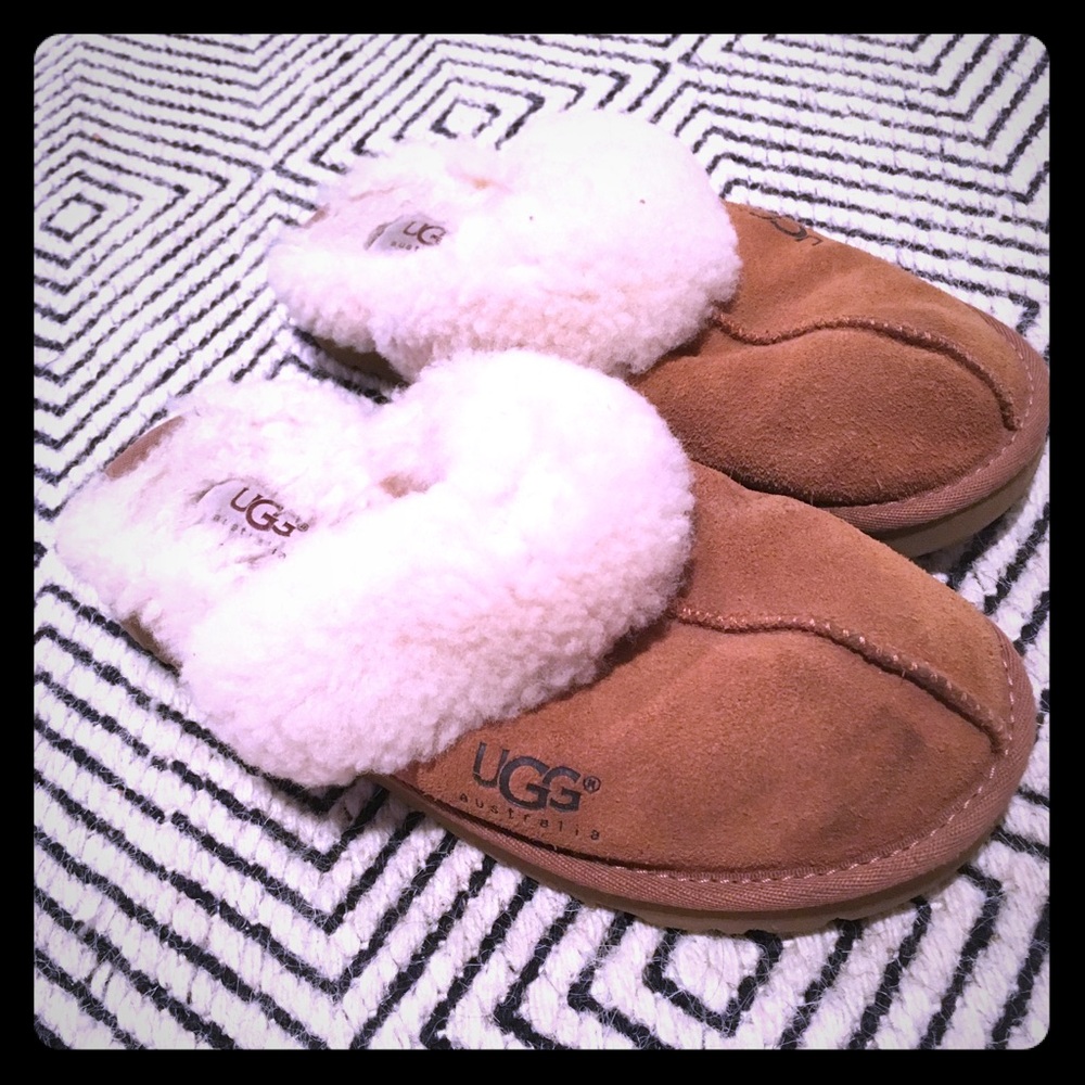 Kids ugg slippers